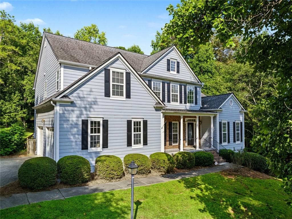 4 bedroom, 3 bathroom, 3,278 sq ft single family residence for sale at 1702 Imperial Court, Hoschton, GA 30548 — photo 3