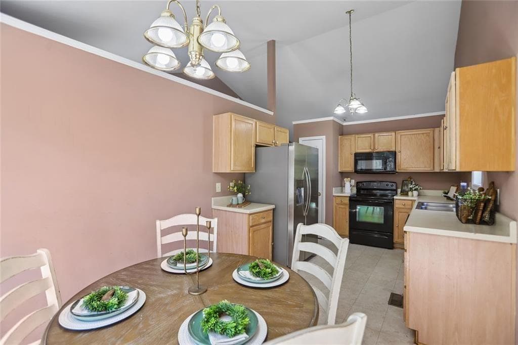 5 bedroom, 3 bathroom, 2,595 sq ft single family residence for sale at 9720 Poole Road, Villa Rica, GA 30180 — photo 10