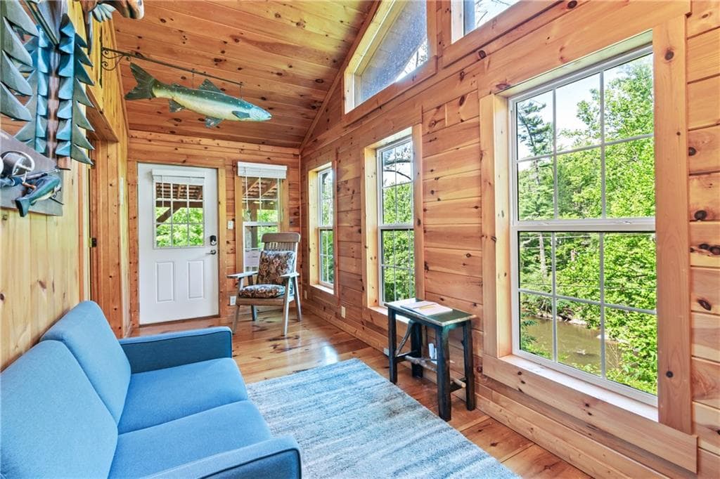 3 bedroom, 2 bathroom, 1,876 sq ft single family residence for sale at 55 River Bend Lane, Blue Ridge, GA 30513 — photo 10