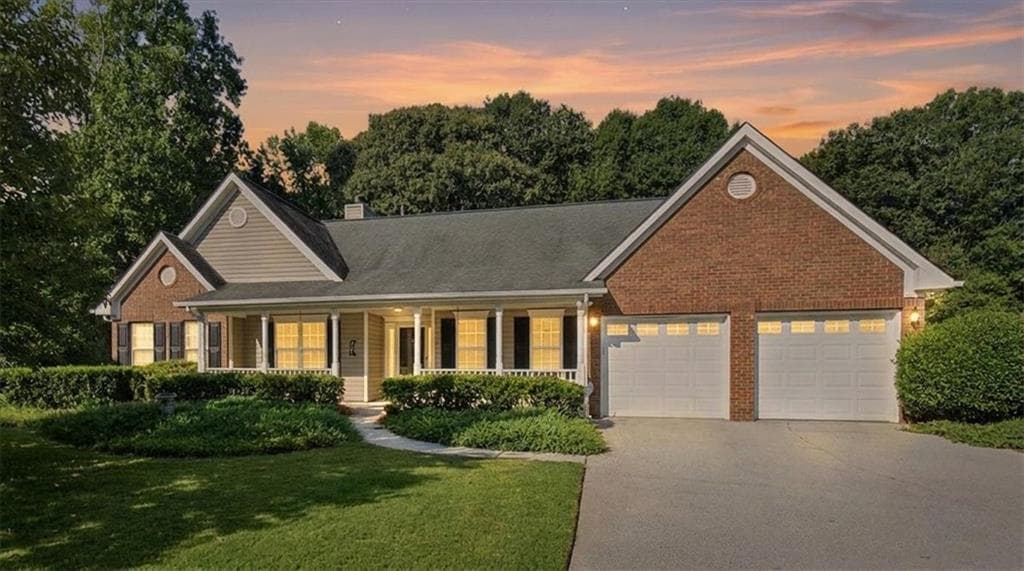 4 bedroom, 2 bathroom, 2,100 sq ft single family residence for sale at 295 Glenn Eagles Way, Hiram, GA 30141 — photo 2