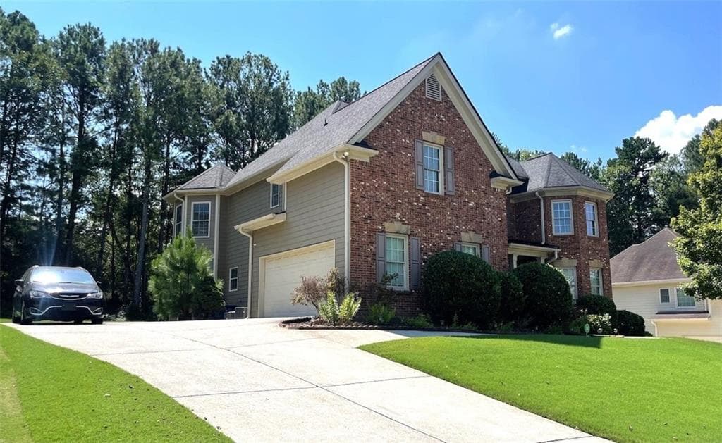 5 bedroom, 3 bathroom, 3,891 sq ft single family residence for sale at 2088 Alcovy Shoals Bluff, Lawrenceville, GA 30045 — photo 2