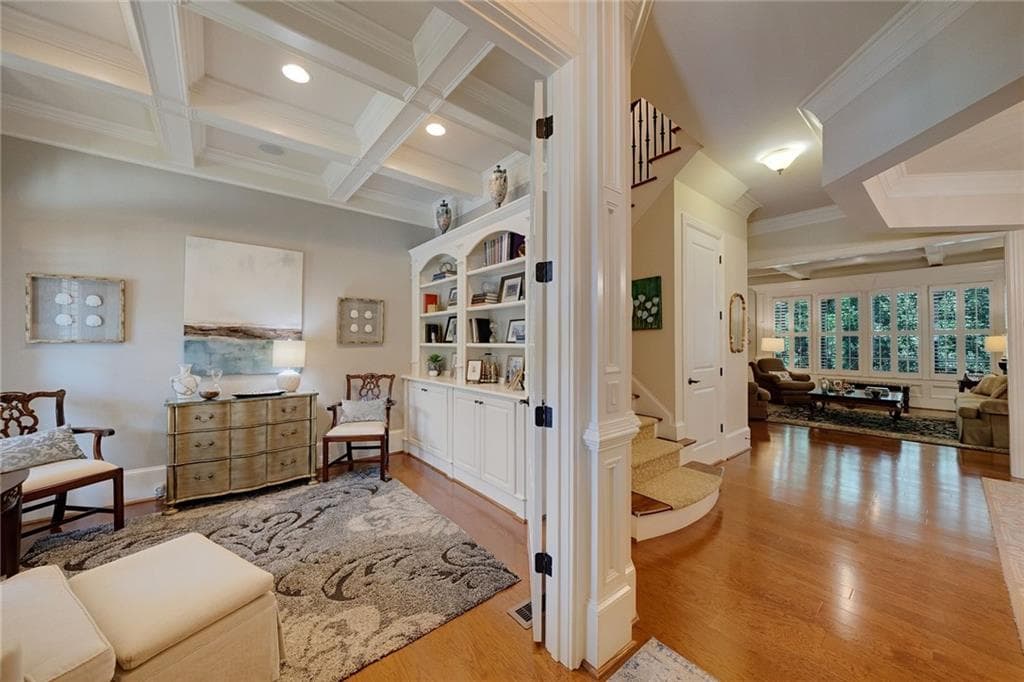3 bedroom, 3 bathroom, 3,100 sq ft townhouse for sale at 230 Wisteria Circle, Roswell, GA 30076 — photo 4