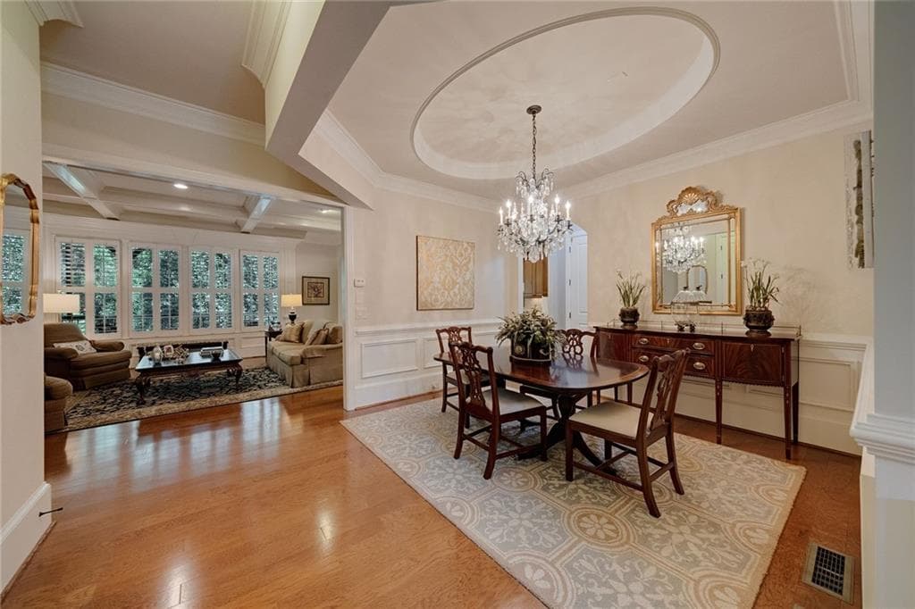 3 bedroom, 3 bathroom, 3,100 sq ft townhouse for sale at 230 Wisteria Circle, Roswell, GA 30076 — photo 6