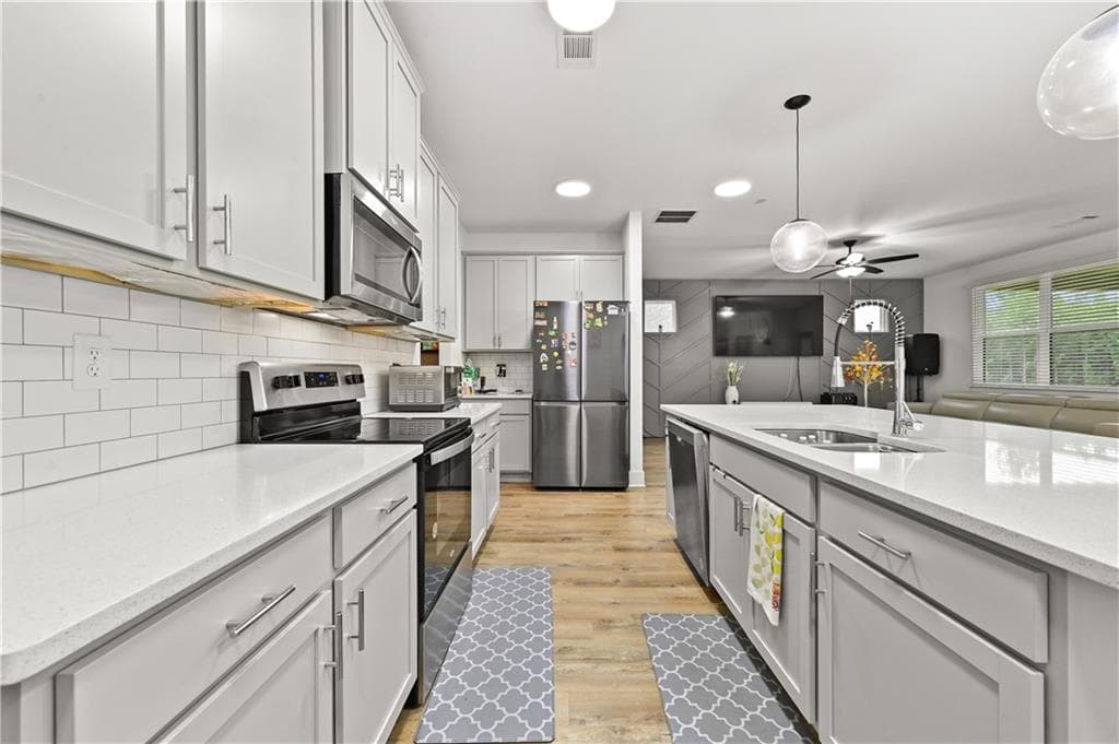 4 bedroom, 3 bathroom, 2,478 sq ft single family residence for sale at 3442 Adler Trail, Buford, GA 30519 — photo 10