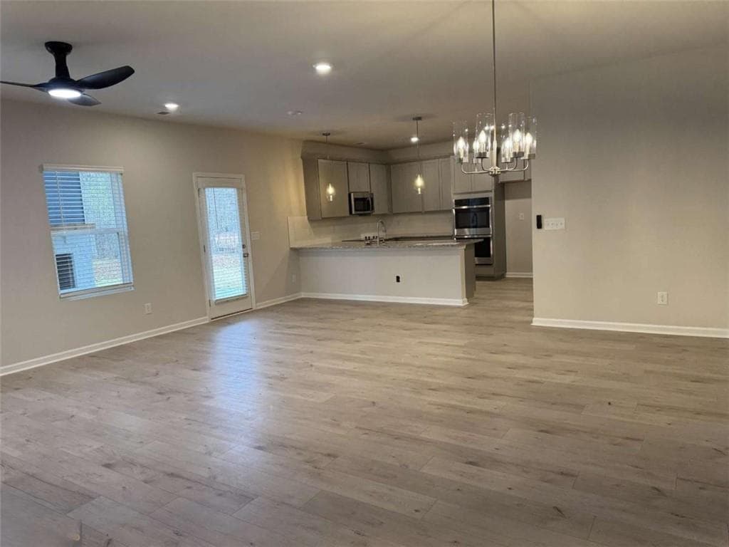 5 bedroom, 4 bathroom, 3,300 sq ft single family residence under contract at 286 Crabapple Road, Mcdonough, GA 30253 — photo 8