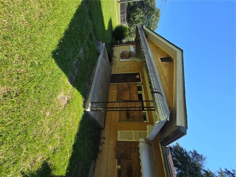 3 bedroom, 1 bathroom, 792 sq ft single family residence for sale at 1436 Jones Lane, Americus, GA 31719