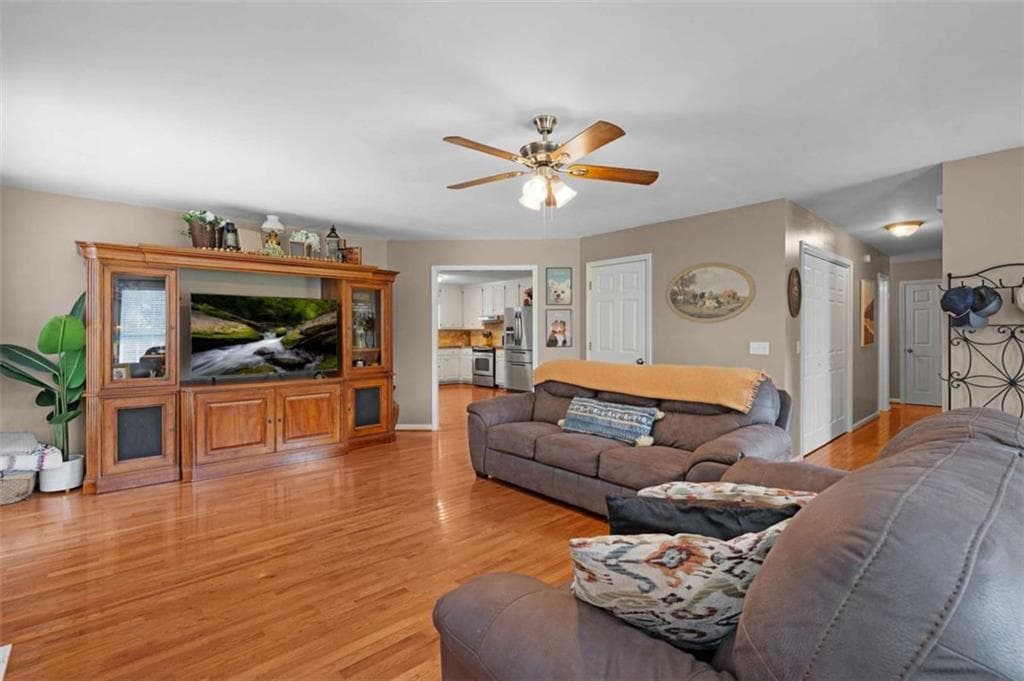 3 bedroom, 2 bathroom, 1,980 sq ft single family residence for sale at 437 Goat Road, Resaca, GA 30735 — photo 8