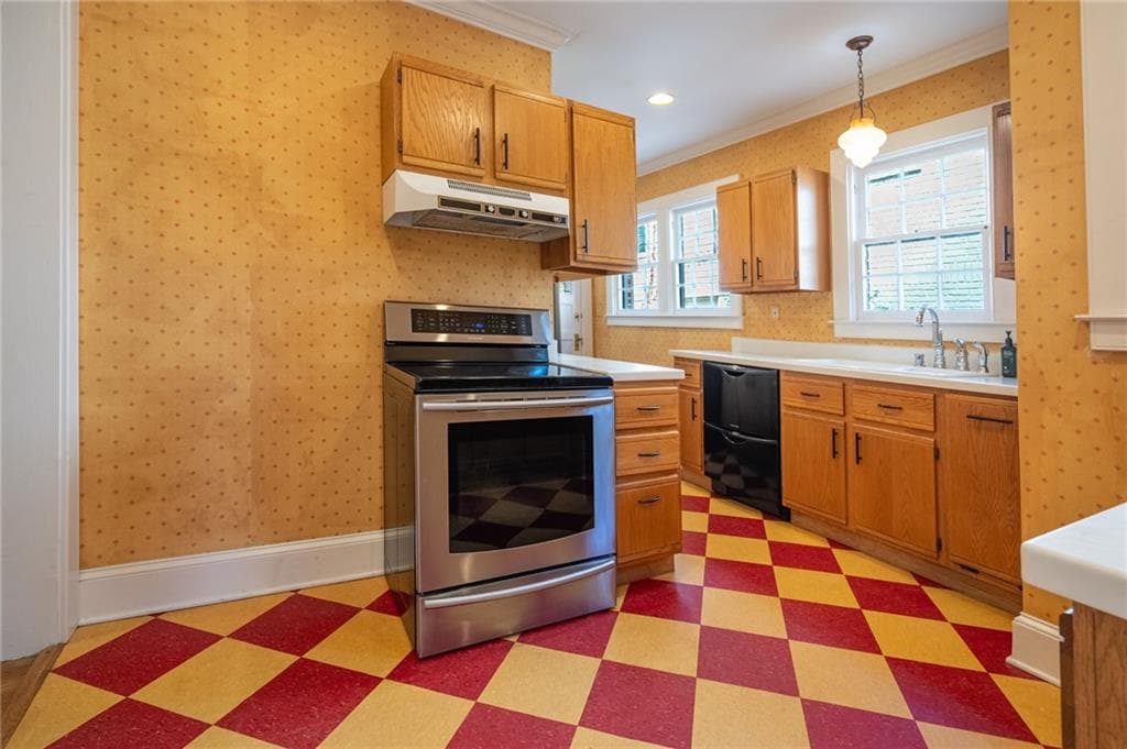 3 bedroom, 2 bathroom, 1,665 sq ft single family residence for sale at 1119 University Drive, Atlanta, GA 30306 — photo 10