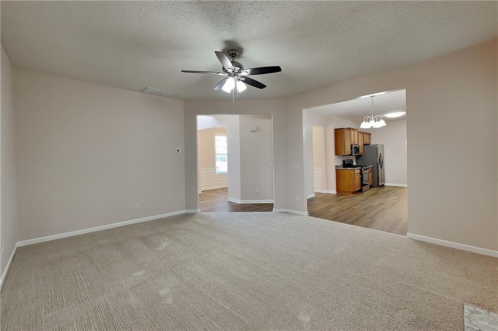 4 bedroom, 3 bathroom, 1,921 sq ft single family residence for rent at 125 Omega Court, Dallas, GA 30157 for $2,100 a month — photo 3