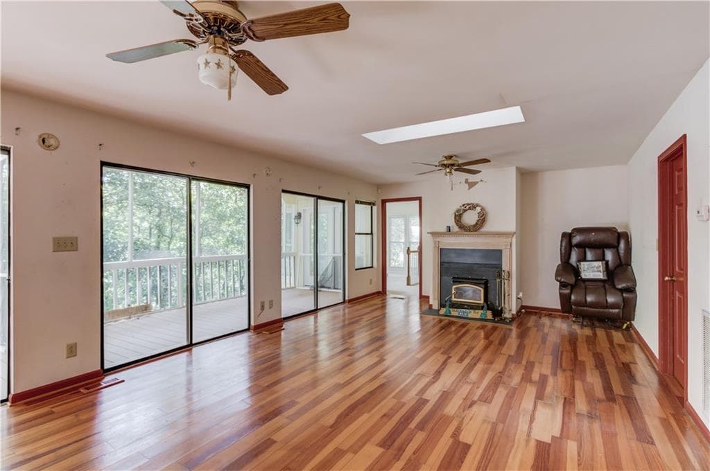 3 bedroom, 4 bathroom, 1,700 sq ft single family residence for sale at 3629 Lakeview Drive, Gainesville, GA 30501 — photo 8