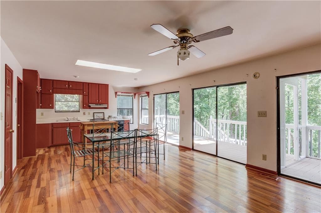 3 bedroom, 4 bathroom, 1,700 sq ft single family residence for sale at 3629 Lakeview Drive, Gainesville, GA 30501 — photo 10