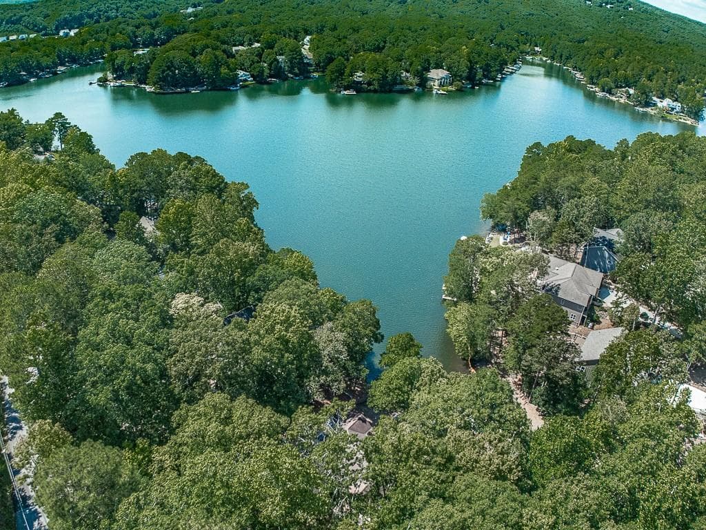 3 bedroom, 4 bathroom, 1,754 sq ft single family residence for sale at 122 Douglas Fir Drive, Waleska, GA 30183 — photo 3