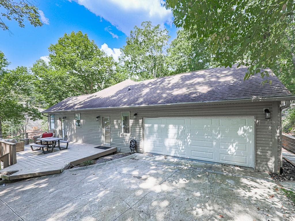 3 bedroom, 4 bathroom, 1,754 sq ft single family residence for sale at 122 Douglas Fir Drive, Waleska, GA 30183 — photo 5