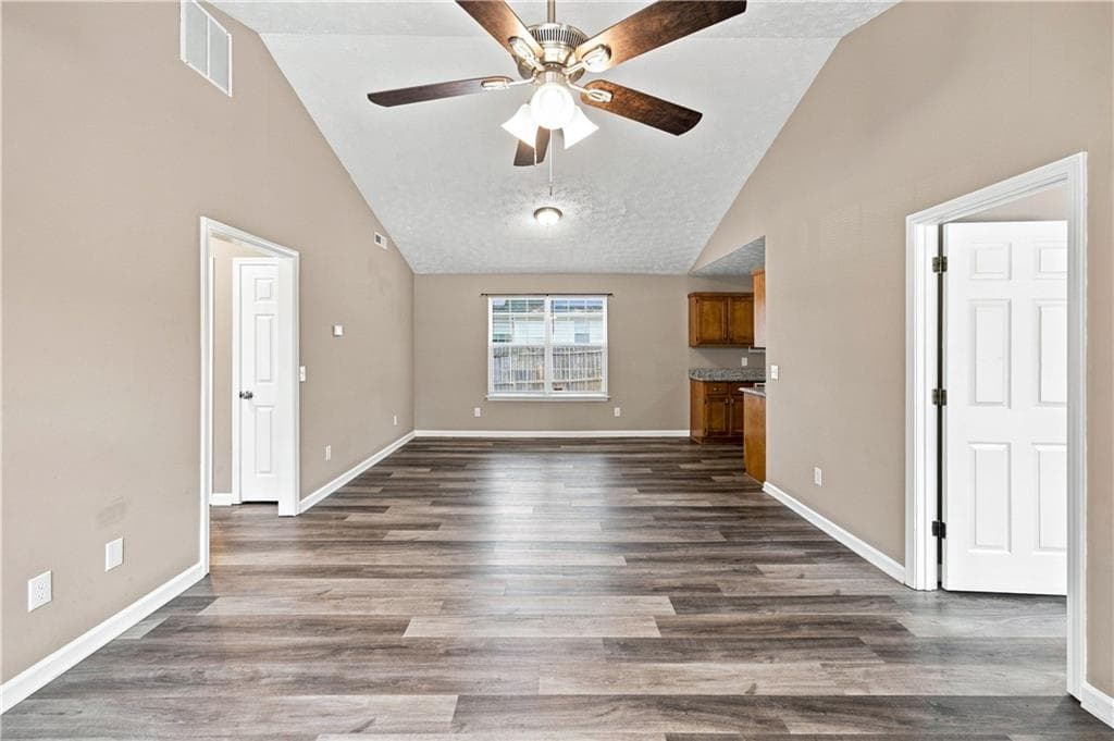 3 bedroom, 2 bathroom, 1,118 sq ft single family residence for rent at 6985 Crooked O Trail, Gainesville, GA 30506 for $1,700 a month — photo 5