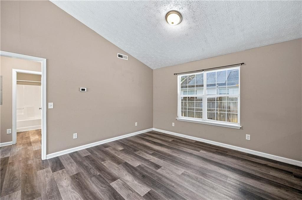 3 bedroom, 2 bathroom, 1,118 sq ft single family residence for rent at 6985 Crooked O Trail, Gainesville, GA 30506 for $1,700 a month — photo 6
