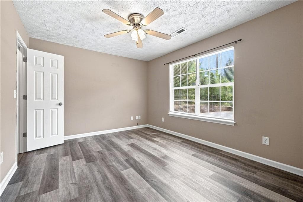 3 bedroom, 2 bathroom, 1,118 sq ft single family residence for rent at 6985 Crooked O Trail, Gainesville, GA 30506 for $1,700 a month — photo 10