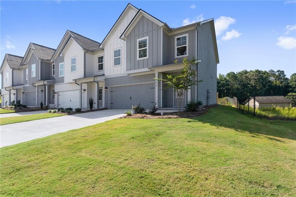 3 bedroom, 3 bathroom, 1,889 sq ft townhouse for sale at 99 Maple Trail, Dawsonville, GA 30534 — photo 2