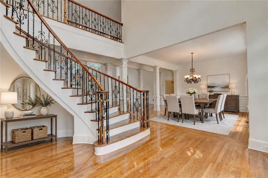 4 bedroom, 5 bathroom, 5,122 sq ft single family residence for sale at 8280 Sentinae Chase Drive, Roswell, GA 30076 — photo 6