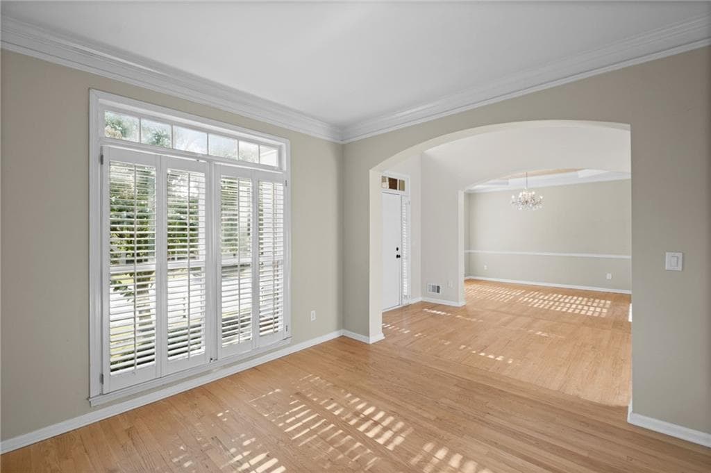 6 bedroom, 4 bathroom, 3,710 sq ft single family residence under contract at 3524 Bonaire Bluff, Marietta, GA 30066 — photo 8