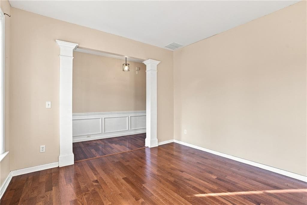 4 bedroom, 3 bathroom, 2,952 sq ft single family residence for sale at 7174 Flagstone Place, Union City, GA 30291 — photo 7