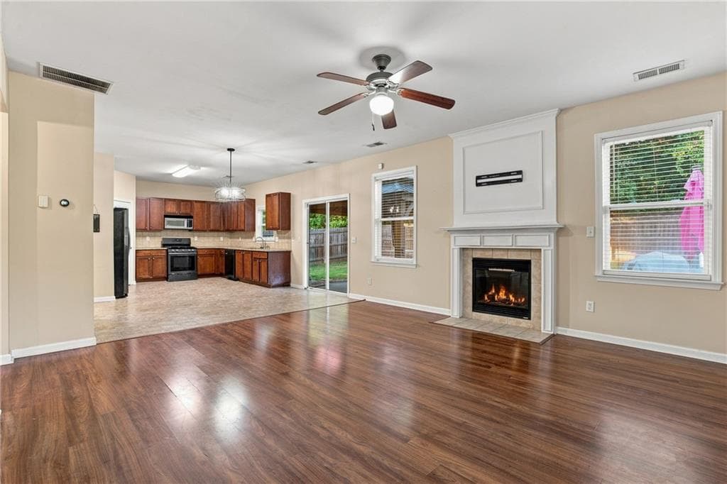 4 bedroom, 3 bathroom, 2,952 sq ft single family residence for sale at 7174 Flagstone Place, Union City, GA 30291 — photo 9