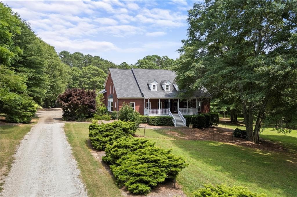 5 bedroom, 4 bathroom, 4,800 sq ft single family residence for sale at 3651 Chandler Haulk Road, Loganville, GA 30052