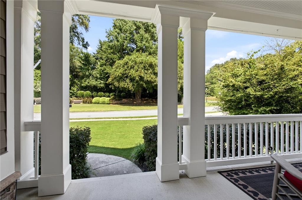 5 bedroom, 4 bathroom, 2,745 sq ft single family residence for sale at 5101 Acworth Enclave Drive, Acworth, GA 30101 — photo 4