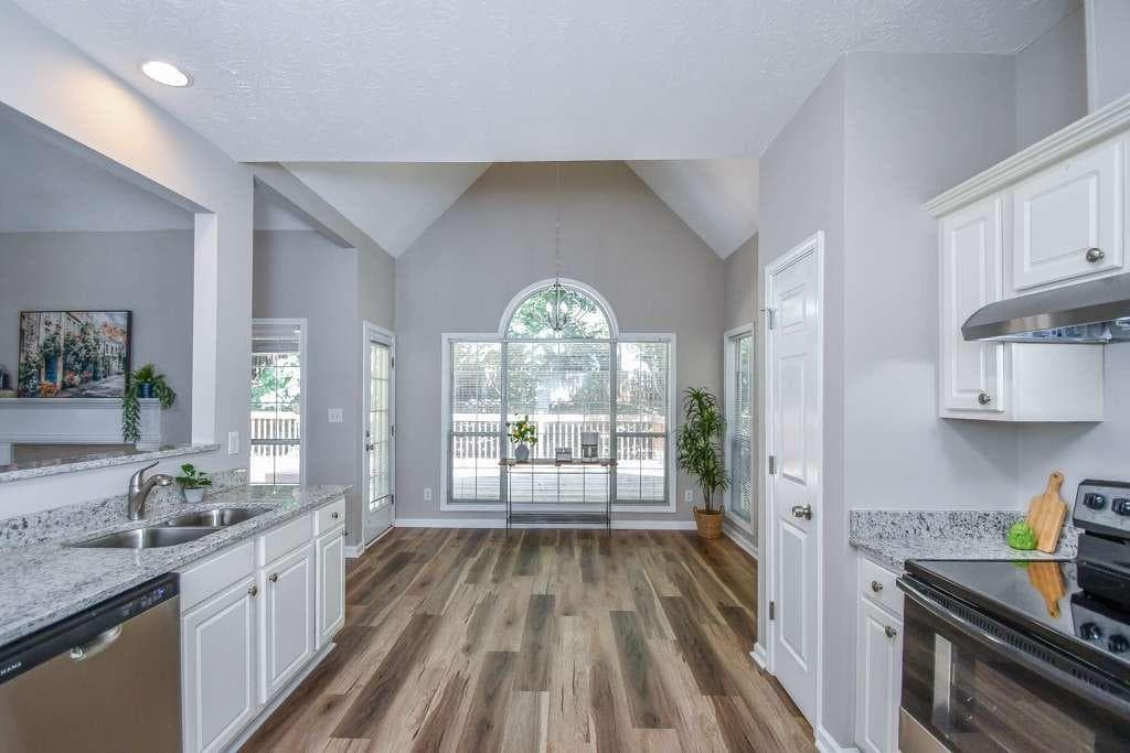 4 bedroom, 2 bathroom, 1,913 sq ft single family residence under contract at 104 Sweetbriar Walk, Stockbridge, GA 30281 — photo 9