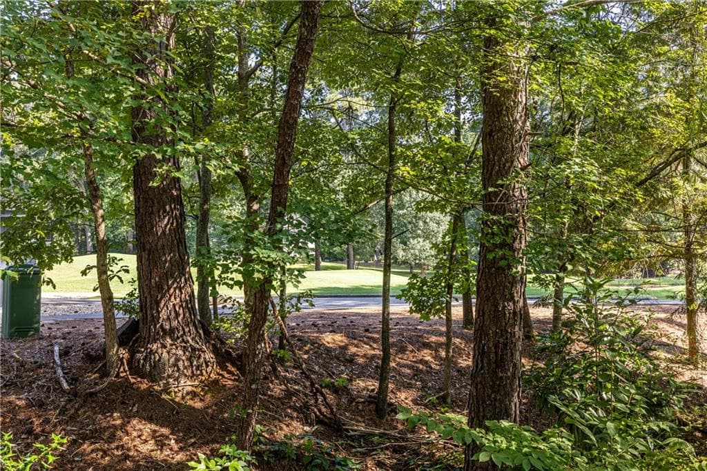 4 bedroom, 3 bathroom, 2,442 sq ft single family residence for rent at 2690 Camden Glen Court, Roswell, GA 30076 for $3,600 a month — photo 9