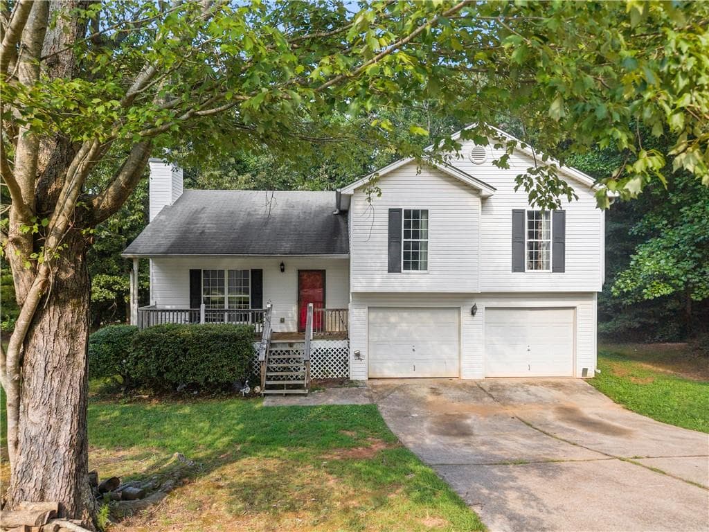 4 bedroom, 3 bathroom, 2,098 sq ft single family residence for sale at 174 Wisteria Trail, Mount Airy, GA 30563 — photo 3
