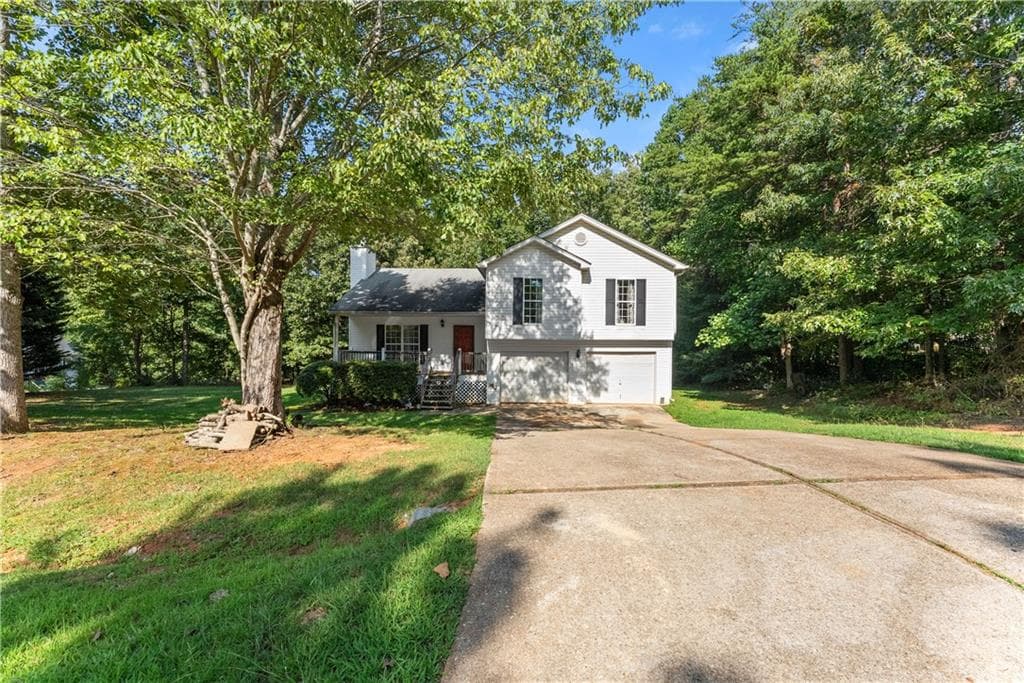 4 bedroom, 3 bathroom, 2,098 sq ft single family residence for sale at 174 Wisteria Trail, Mount Airy, GA 30563 — photo 6