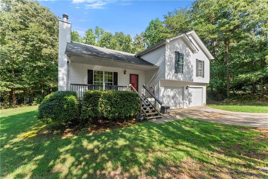 4 bedroom, 3 bathroom, 2,098 sq ft single family residence for sale at 174 Wisteria Trail, Mount Airy, GA 30563 — photo 7