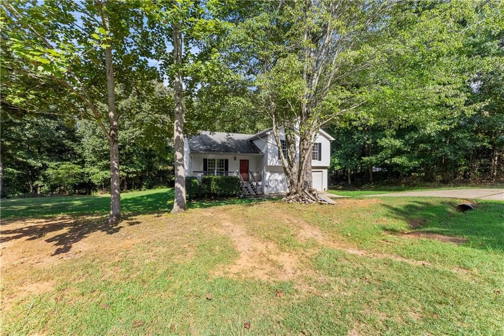 4 bedroom, 3 bathroom, 2,098 sq ft single family residence for sale at 174 Wisteria Trail, Mount Airy, GA 30563 — photo 8