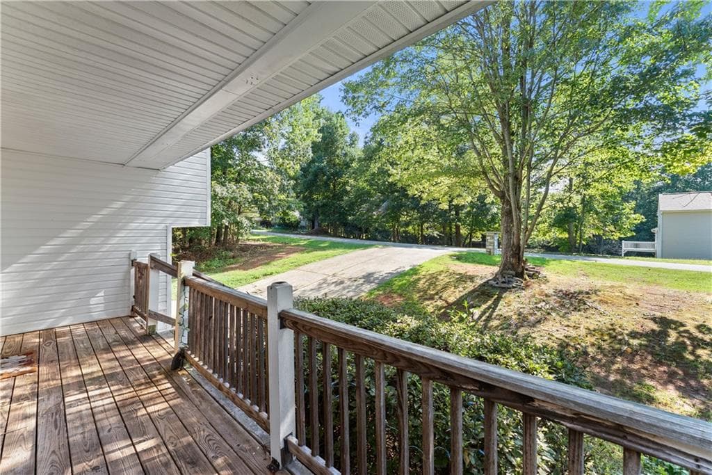 4 bedroom, 3 bathroom, 2,098 sq ft single family residence for sale at 174 Wisteria Trail, Mount Airy, GA 30563 — photo 9