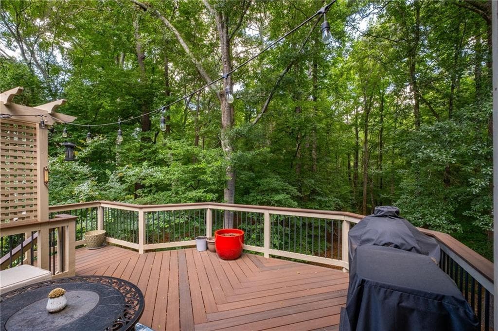 5 bedroom, 5 bathroom, 3,372 sq ft single family residence under contract at 4850 Haydens Walk Drive, Johns Creek, GA 30022 — photo 3