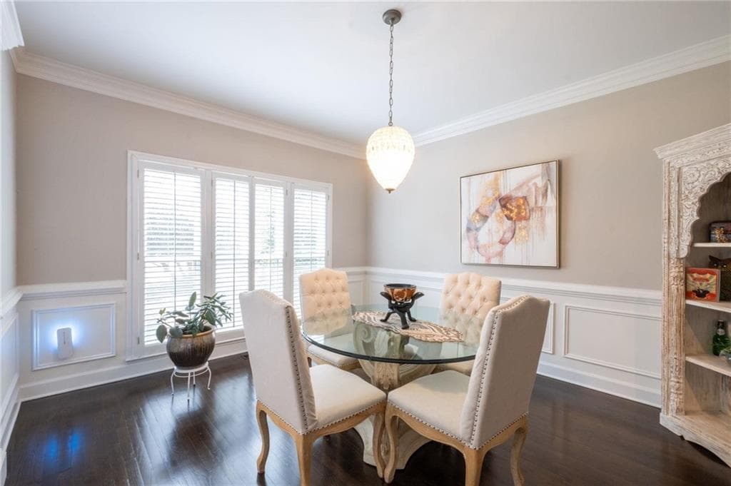 5 bedroom, 5 bathroom, 3,372 sq ft single family residence under contract at 4850 Haydens Walk Drive, Johns Creek, GA 30022 — photo 9