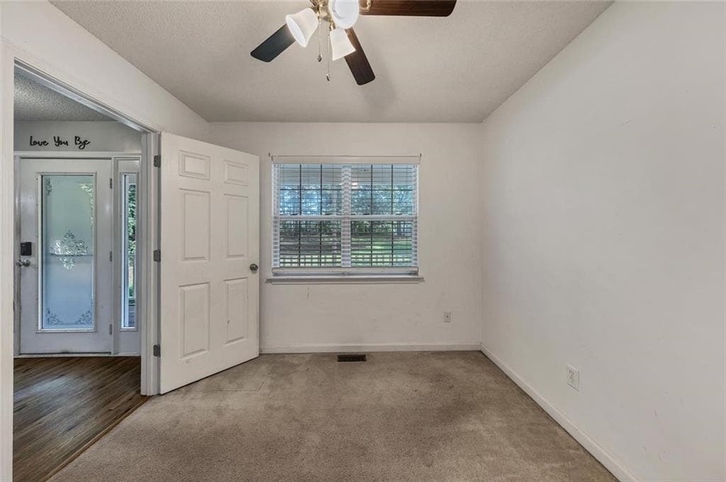 4 bedroom, 4 bathroom, 2,571 sq ft single family residence for sale at 6459 The Kings Way, Douglasville, GA 30135 — photo 7