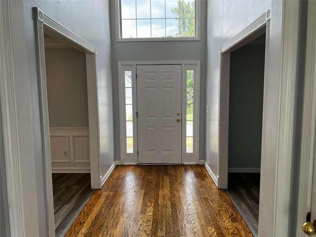4 bedroom, 3 bathroom, 1,978 sq ft single family residence for sale at 500 Kings Place, Riverdale, GA 30296 — photo 3