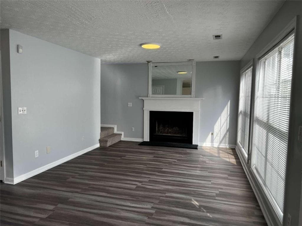 4 bedroom, 3 bathroom, 1,978 sq ft single family residence for sale at 500 Kings Place, Riverdale, GA 30296 — photo 6