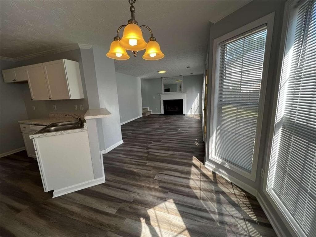 4 bedroom, 3 bathroom, 1,978 sq ft single family residence for sale at 500 Kings Place, Riverdale, GA 30296 — photo 8