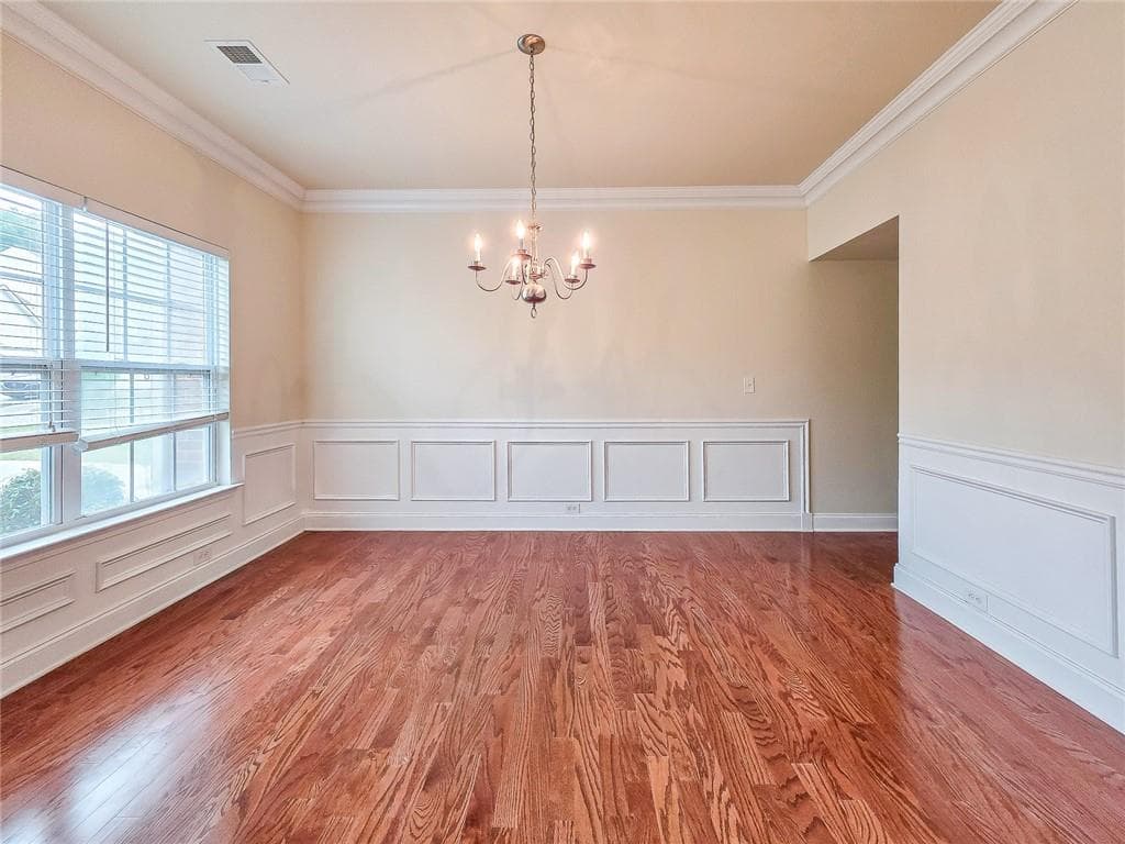 6 bedroom, 4 bathroom, 4,368 sq ft single family residence for sale at 1495 Rocky Shoals Lane, Suwanee, GA 30024 — photo 4