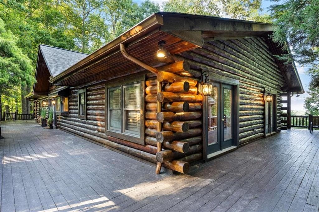 5 bedroom, 4 bathroom, 4,919 sq ft single family residence for sale at 260 Observation Lane, Blue Ridge, GA 30513 — photo 3