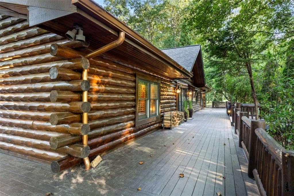 5 bedroom, 4 bathroom, 4,919 sq ft single family residence for sale at 260 Observation Lane, Blue Ridge, GA 30513 — photo 4