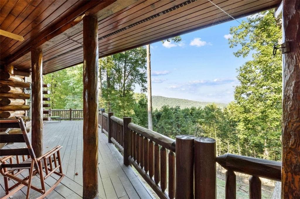 5 bedroom, 4 bathroom, 4,919 sq ft single family residence for sale at 260 Observation Lane, Blue Ridge, GA 30513 — photo 5