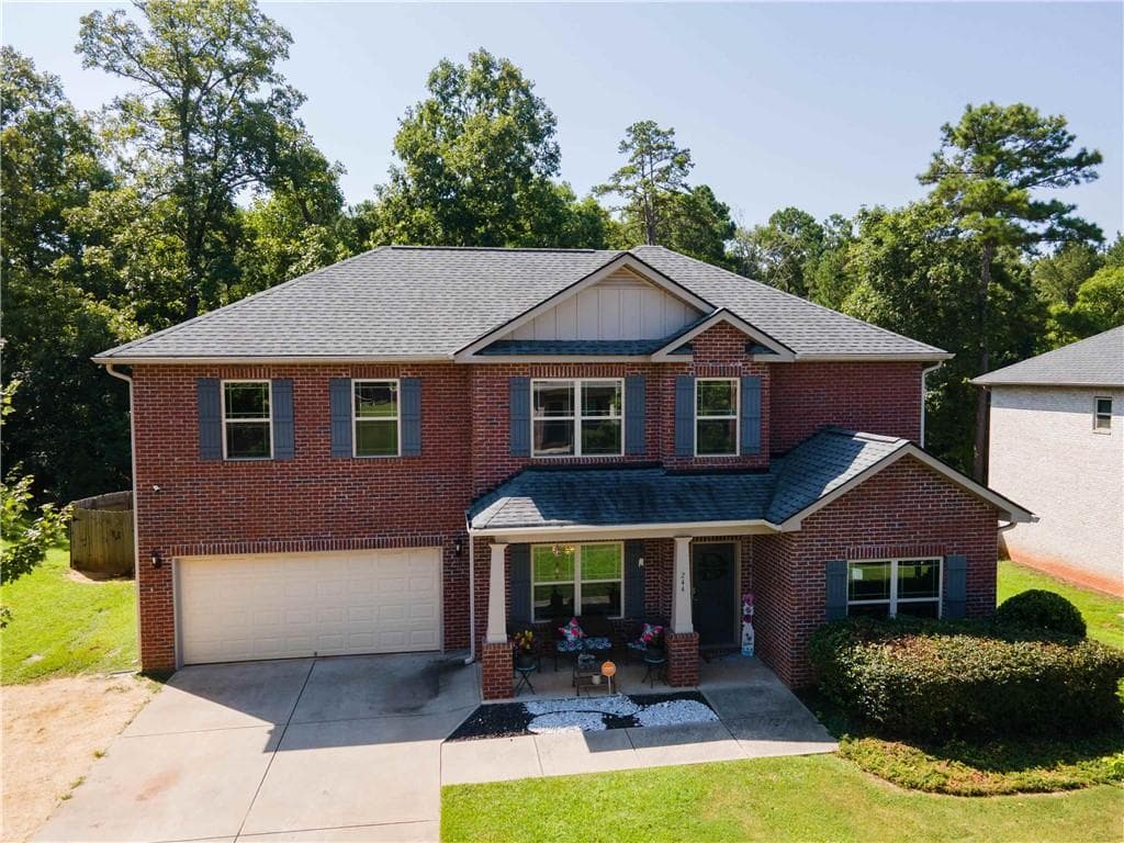5 bedroom, 4 bathroom, 2,738 sq ft single family residence for sale at 244 Morrison trail, Hampton, GA 30228 — photo 3