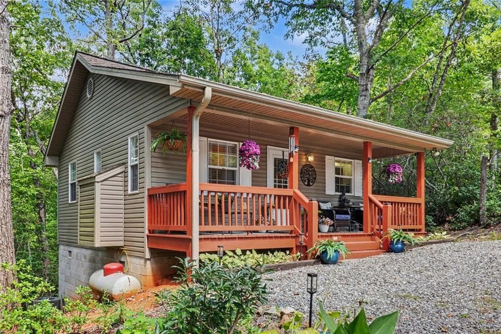 1 bedroom, 1 bathroom, 576 sq ft single family residence under contract at 1191 Old Forge Estates, Hiawassee, GA 30546 — photo 5