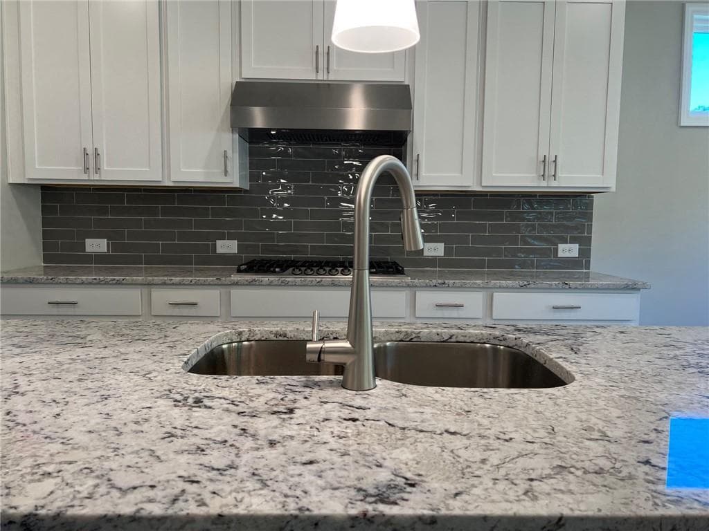 4 bedroom, 3 bathroom, 2,643 sq ft single family residence for rent at 135 Hollis, Fayetteville, GA 30214 for $2,850 a month — photo 5