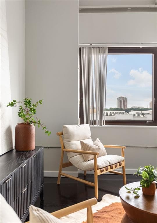 1 bedroom, 1 bathroom, 581 sq ft condominium for sale at 120 Ralph Mcgill Boulevard 610, Atlanta, GA 30308 — photo 5