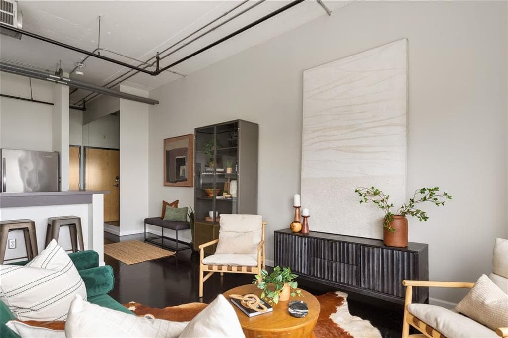 1 bedroom, 1 bathroom, 581 sq ft condominium for sale at 120 Ralph Mcgill Boulevard 610, Atlanta, GA 30308 — photo 7