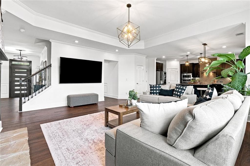 7 bedroom, 5 bathroom, 5,101 sq ft single family residence for sale at 616 Little Bear Loop, Canton, GA 30114 — photo 8